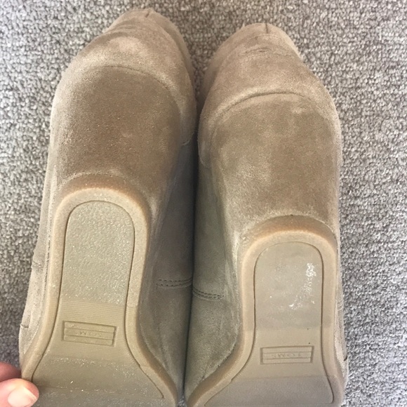 TOMS DESERT WEDGE SHOES TAUPE TAN SUEDE LACE UP SIZE 8 - Picture 6 of 6